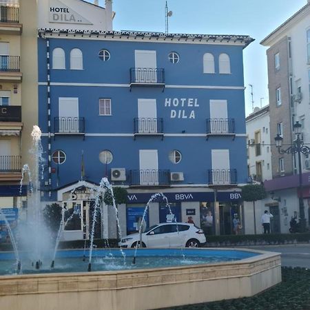 Hotel Dila Велес-Малага Екстериор снимка